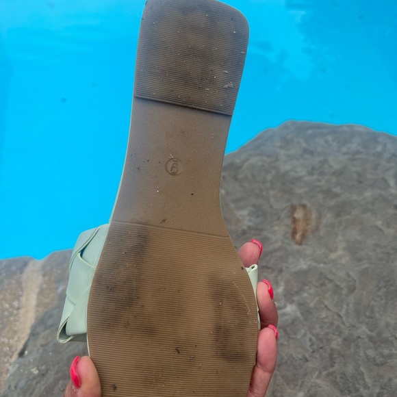 GC Shoes Women’s Mint Pistachio Colored Leather Slide Flat Sandals SZ 9 - Picture 4 of 7